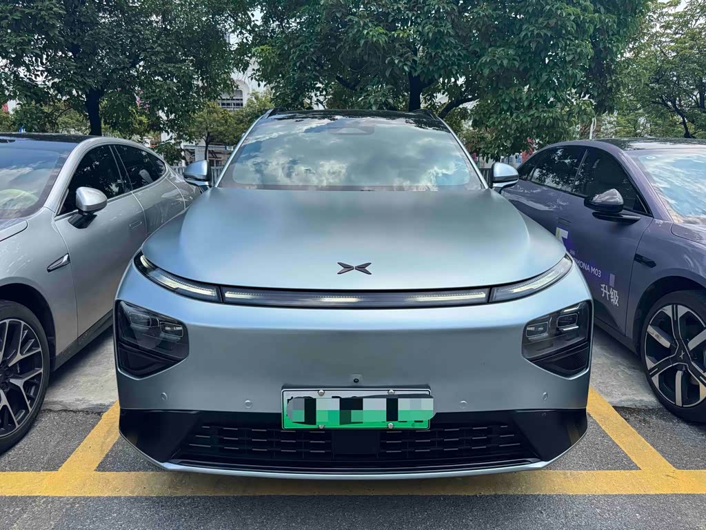 Xpeng G9