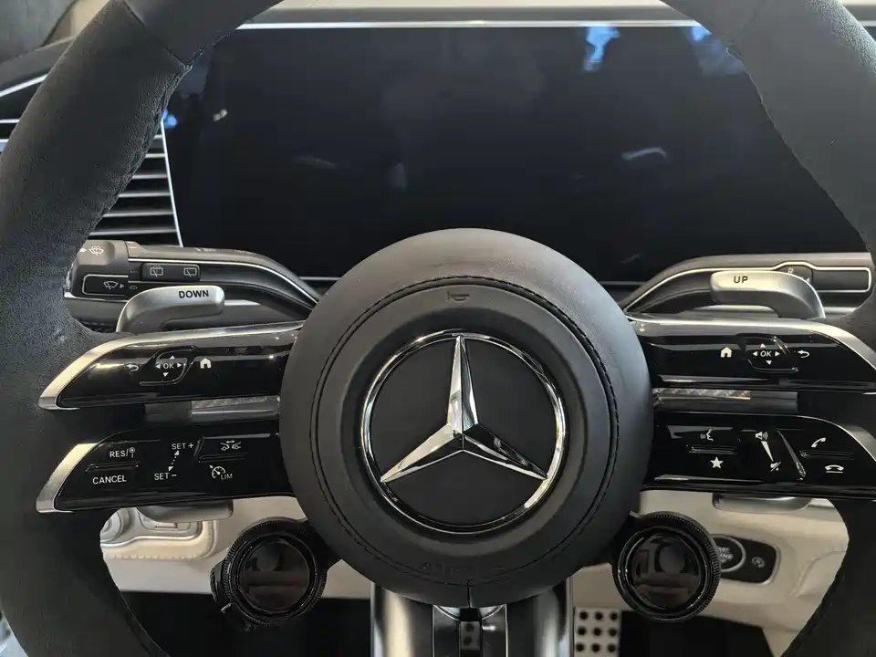 Mercedes-Benz GLS AMG