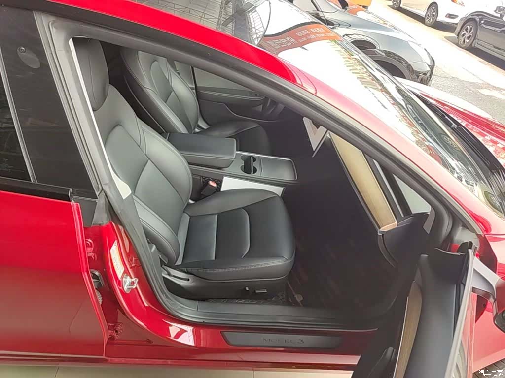 Tesla Model 3, 2022 25
