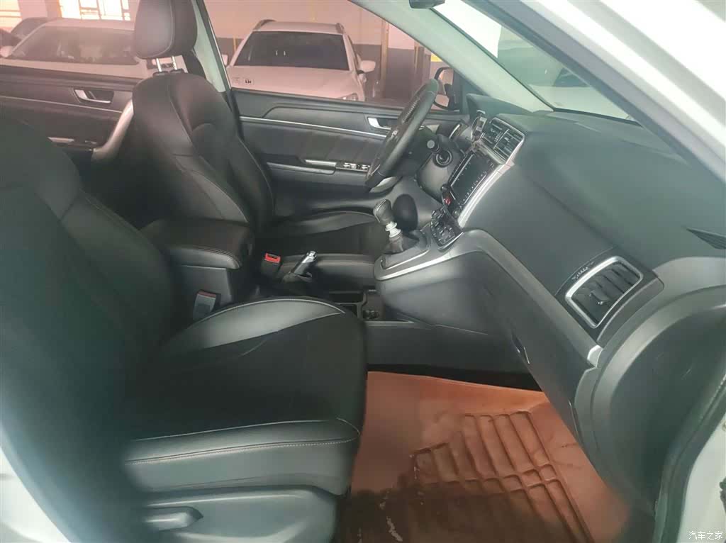 Haval M6, 2018 25