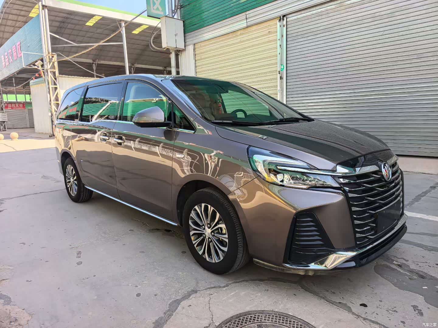 Buick GL8, 2023 3
