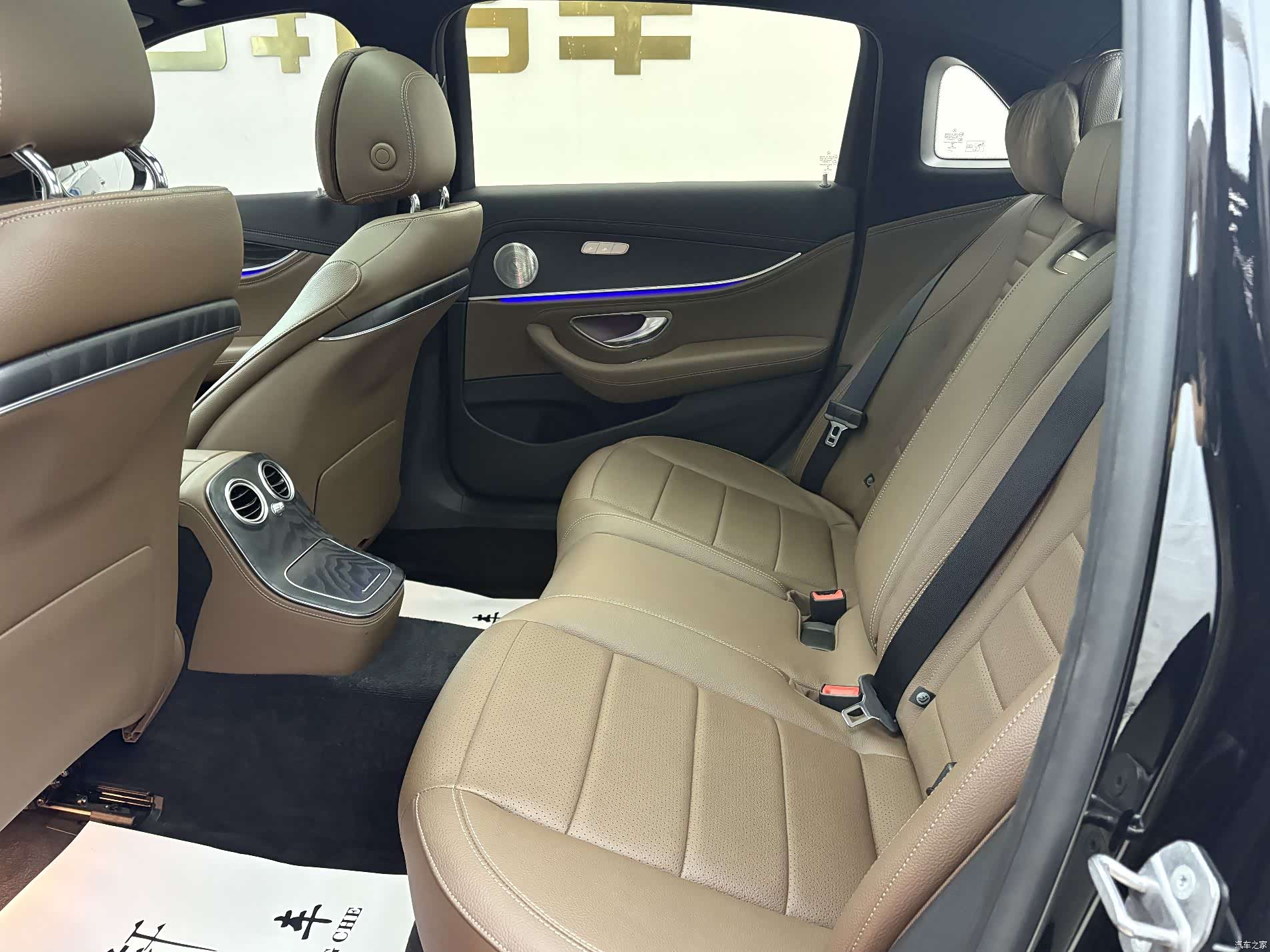 Mercedes-Benz E-Class, 2021 10