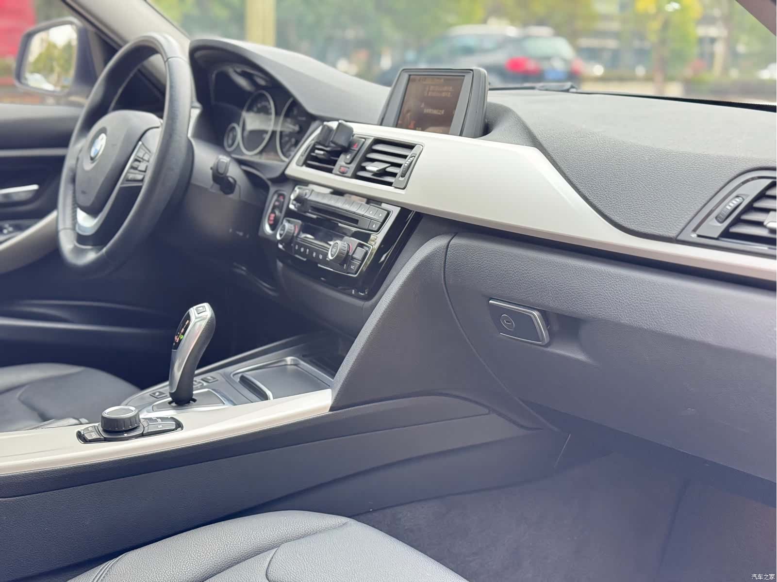BMW 3 Series, 2017 9