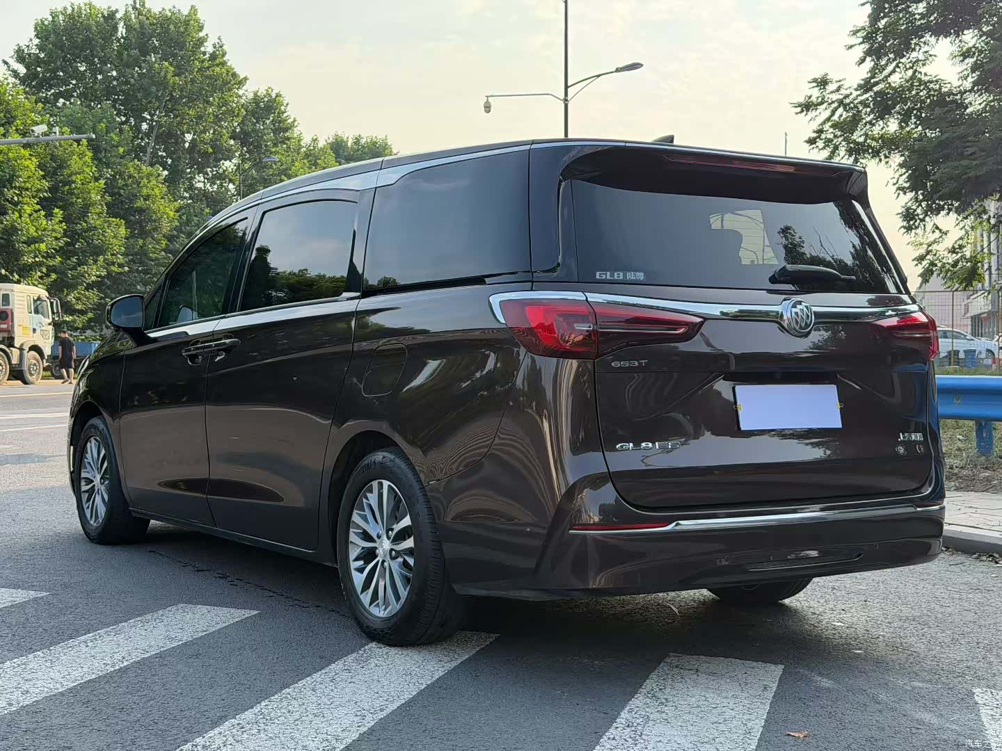 Buick GL8, 2021 все фото