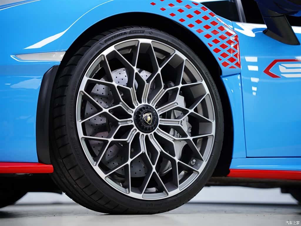 Lamborghini Huracán, 2024 22