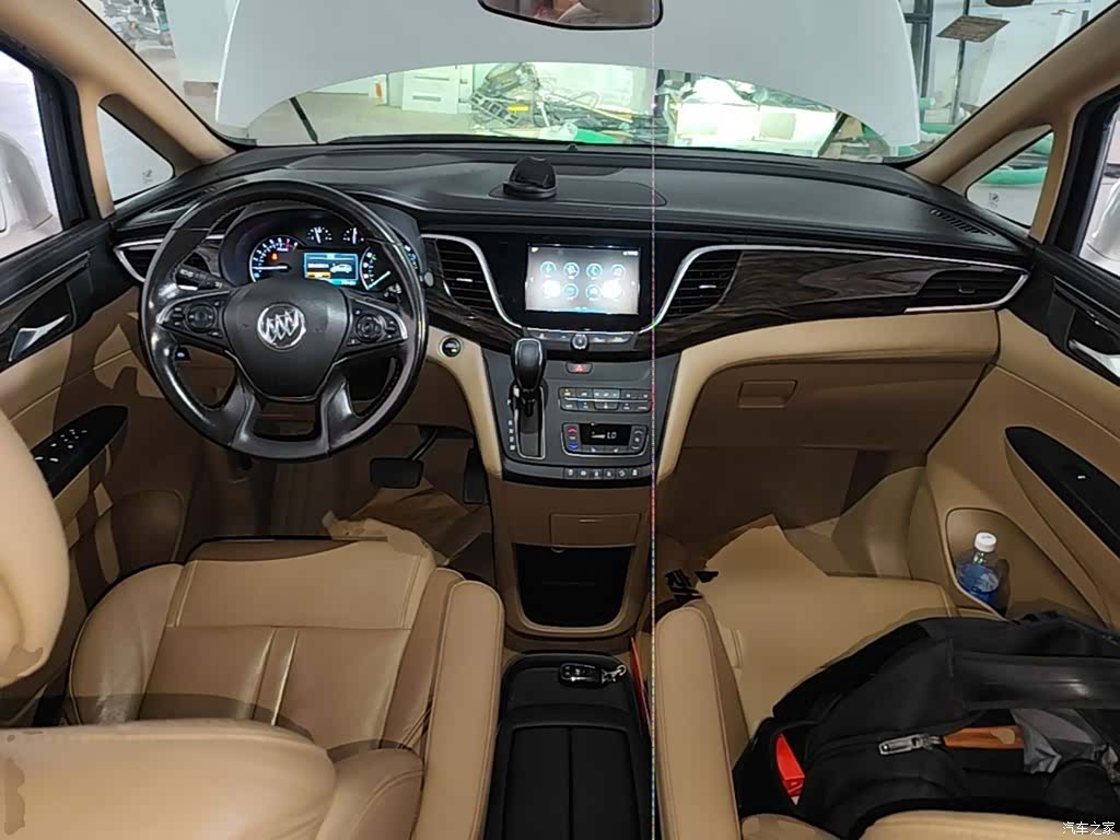 Buick GL8, 2017 10