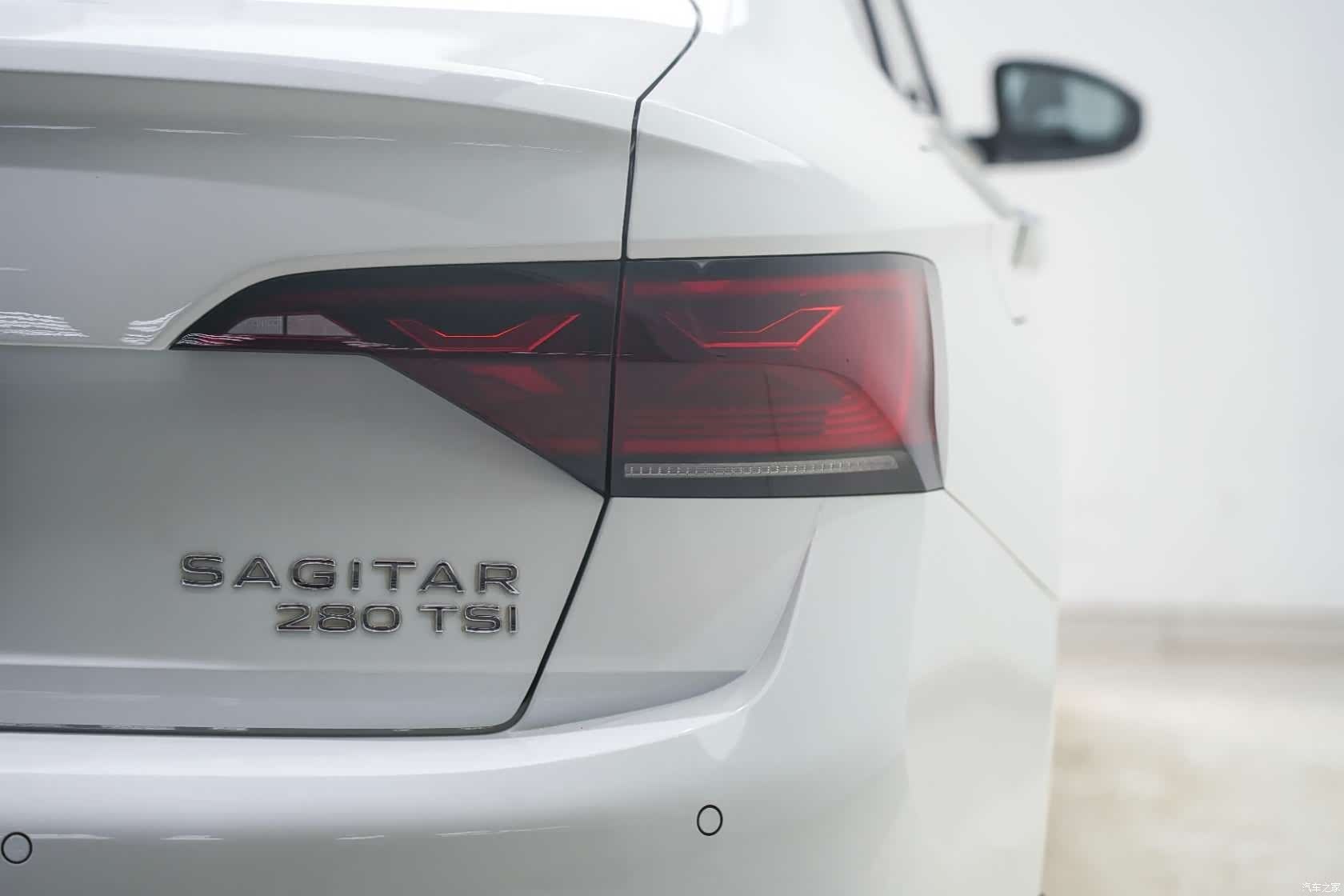 Volkswagen Sagitar, 2022 25