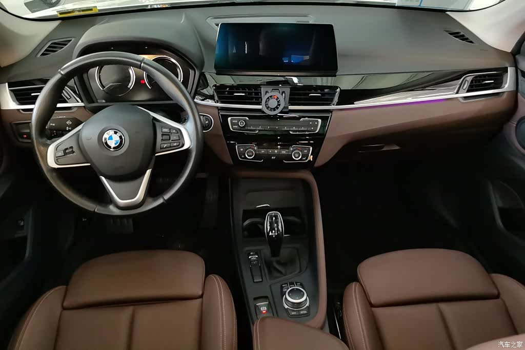 BMW X1, 2020 12
