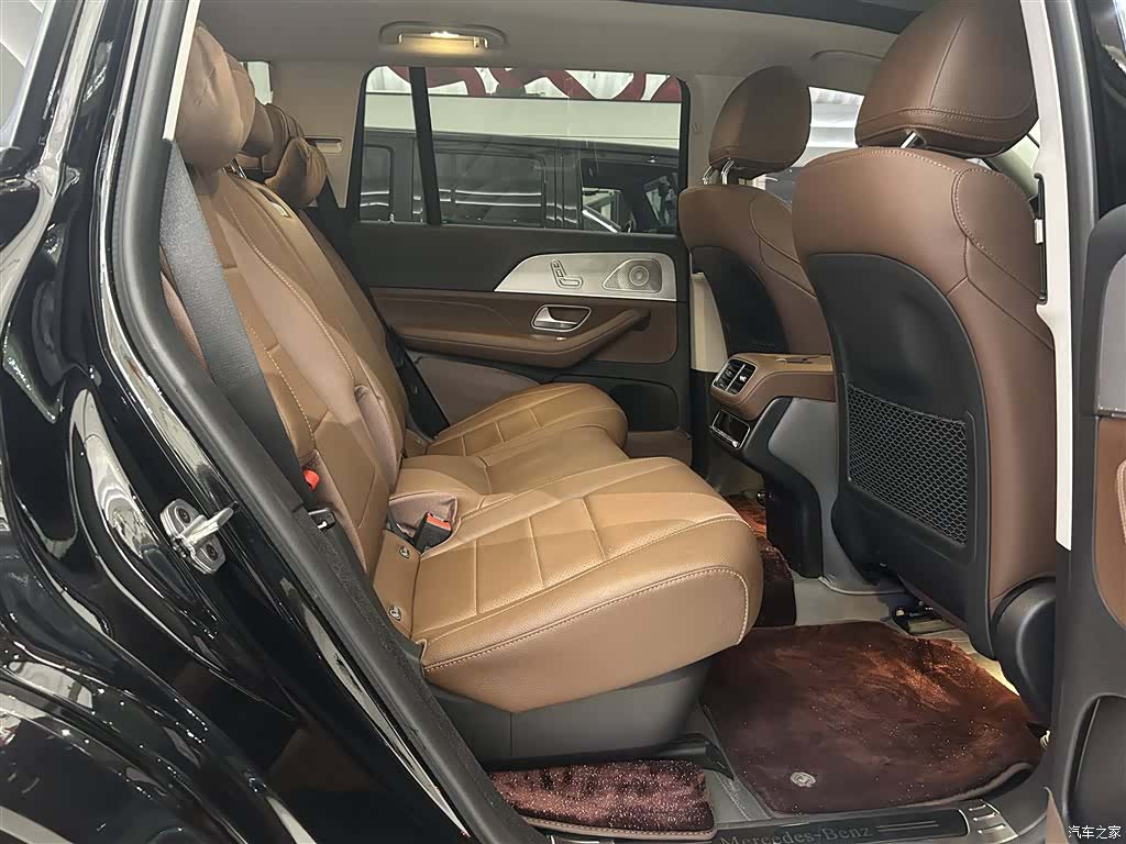 Mercedes-Benz GLS, 2024 15
