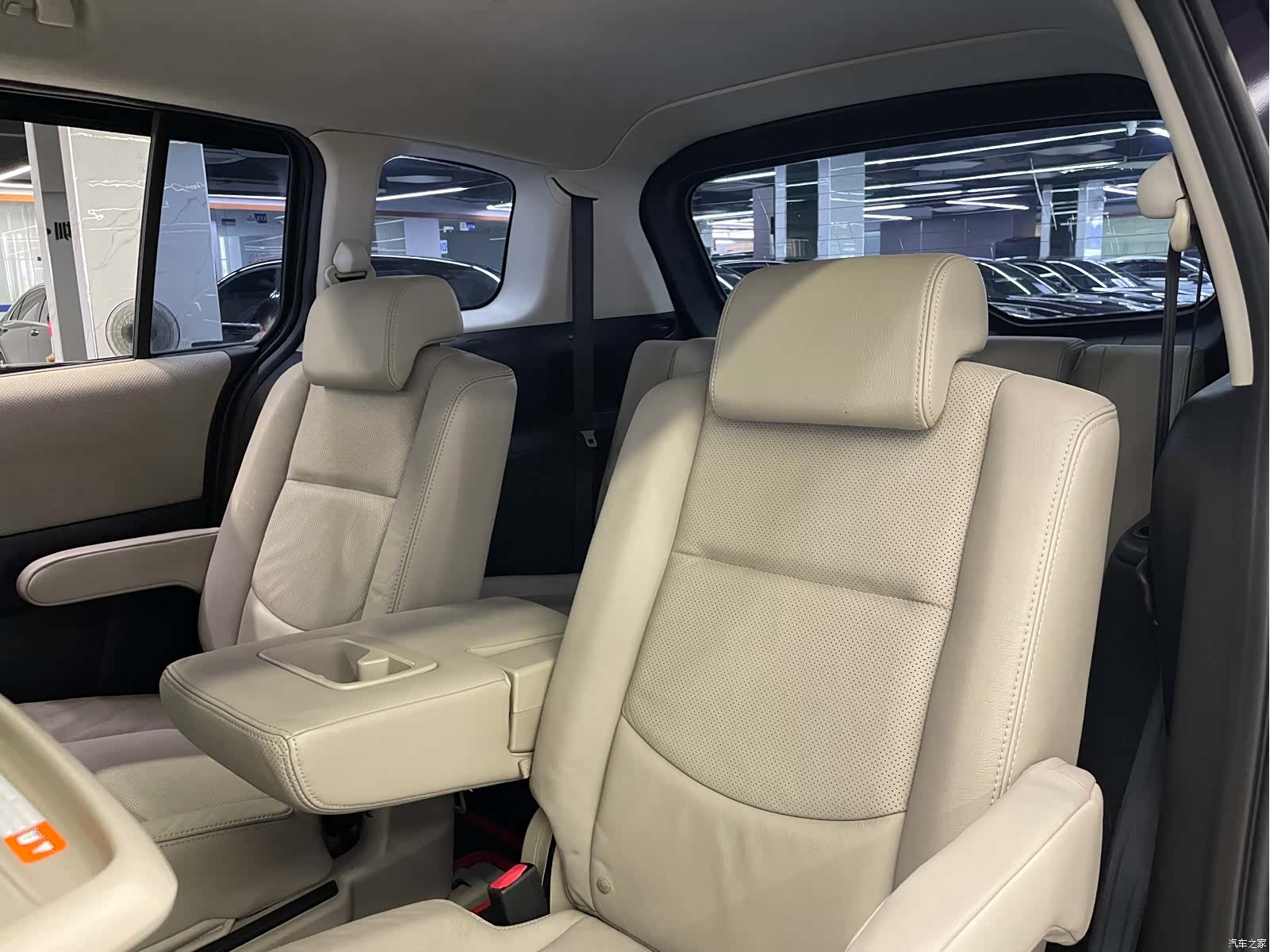 Mazda 5, 2008 9