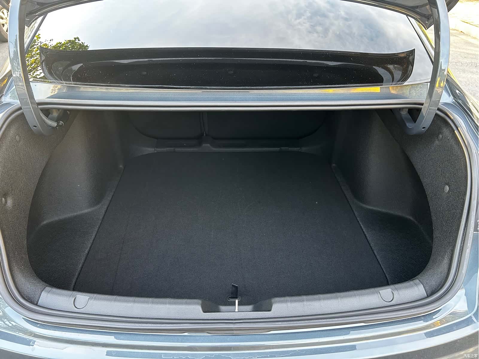 Geely Preface, 2024 18