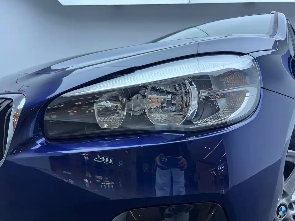 BMW 2 series station wagon