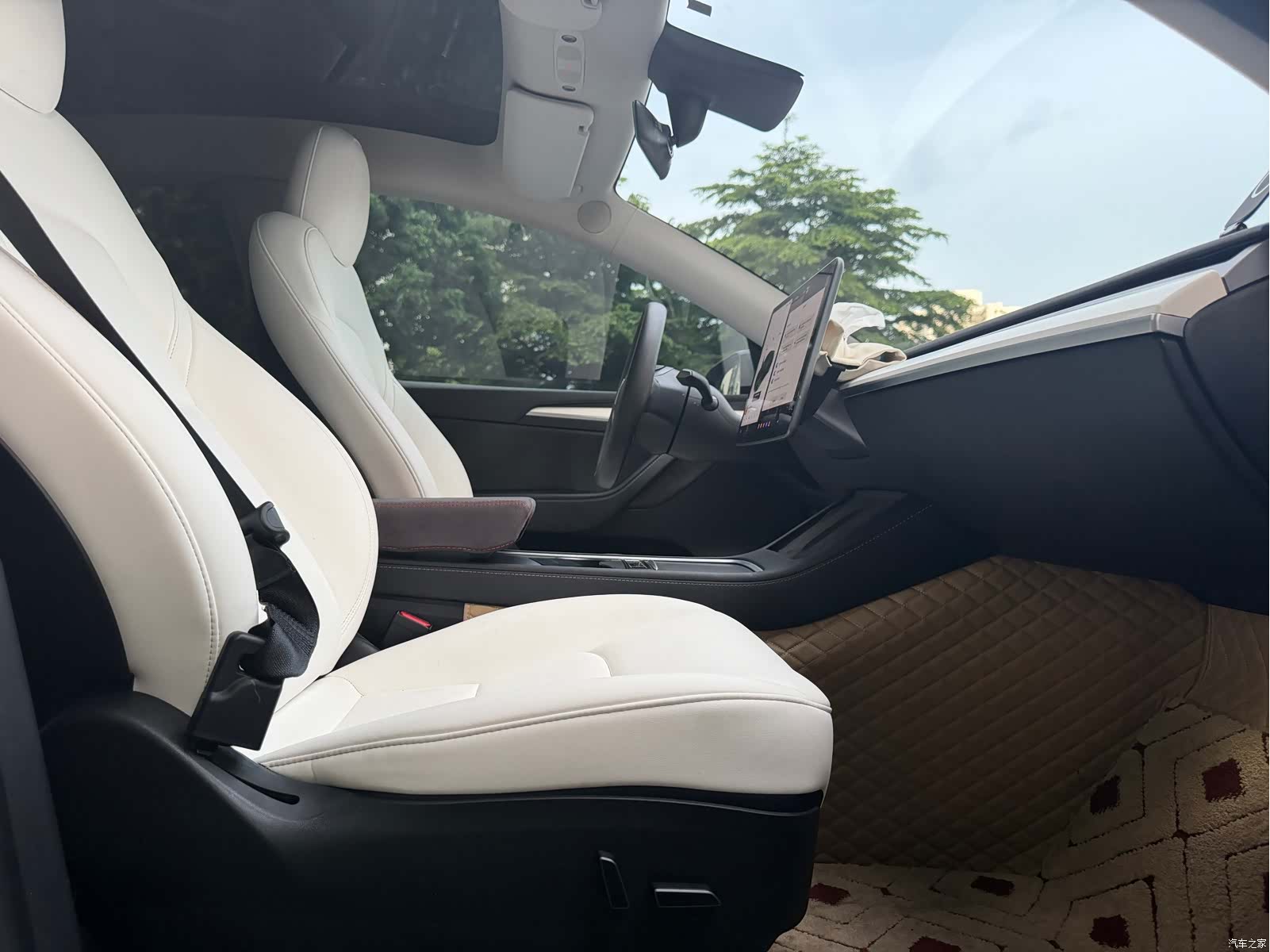Tesla Model Y, 2021 8