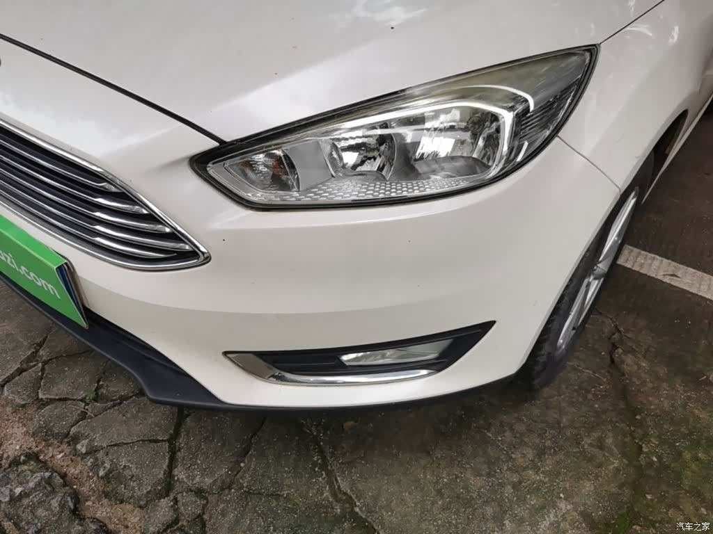 Ford Focus, 2015 24