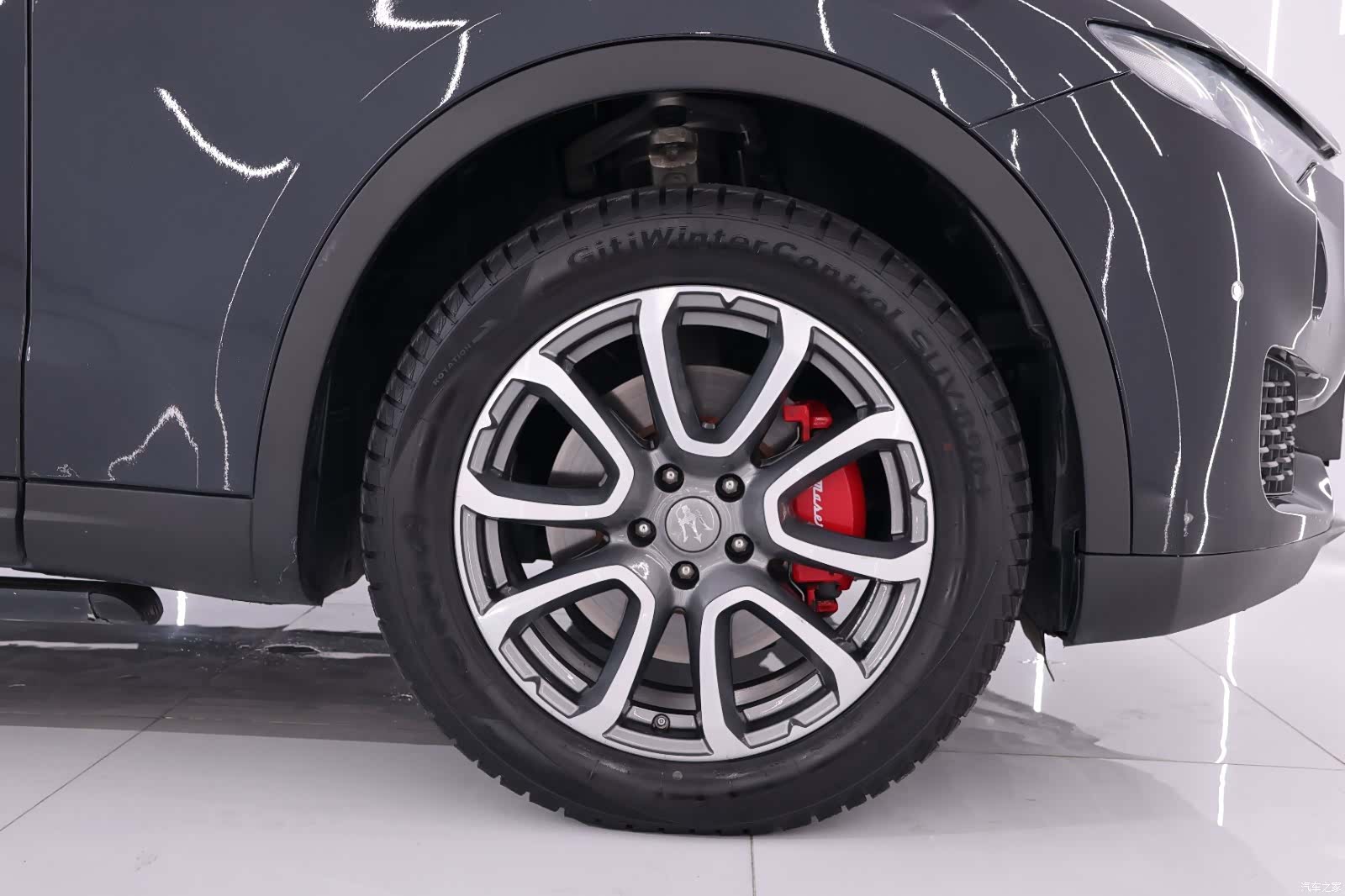 Maserati Levante, 2017 13