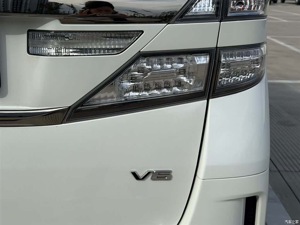 Toyota Alphard, 2015 26