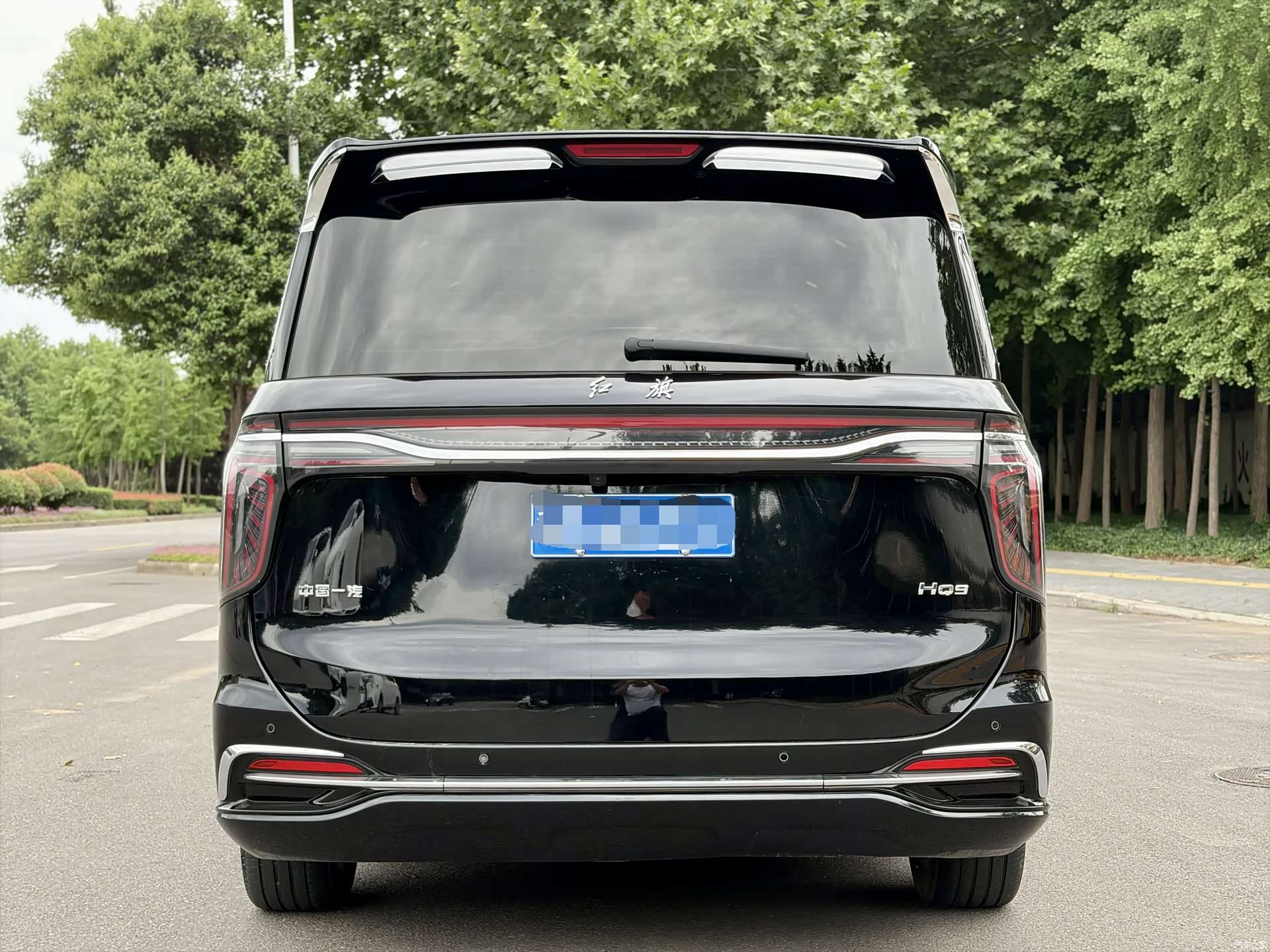 Hongqi HQ9, 2023 8