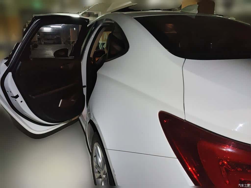 Buick Verano, 2018 4