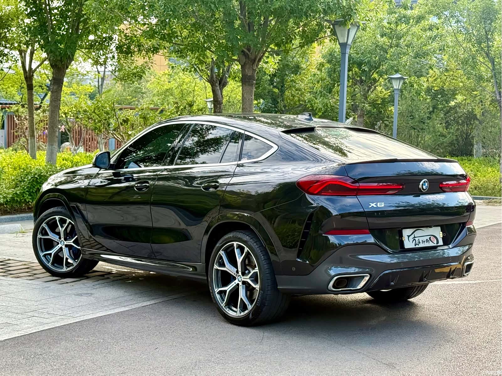 BMW X6, 2022 все фото