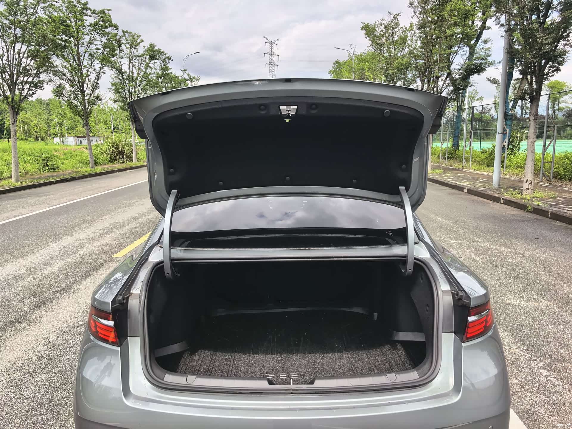 Geely Preface, 2025 12