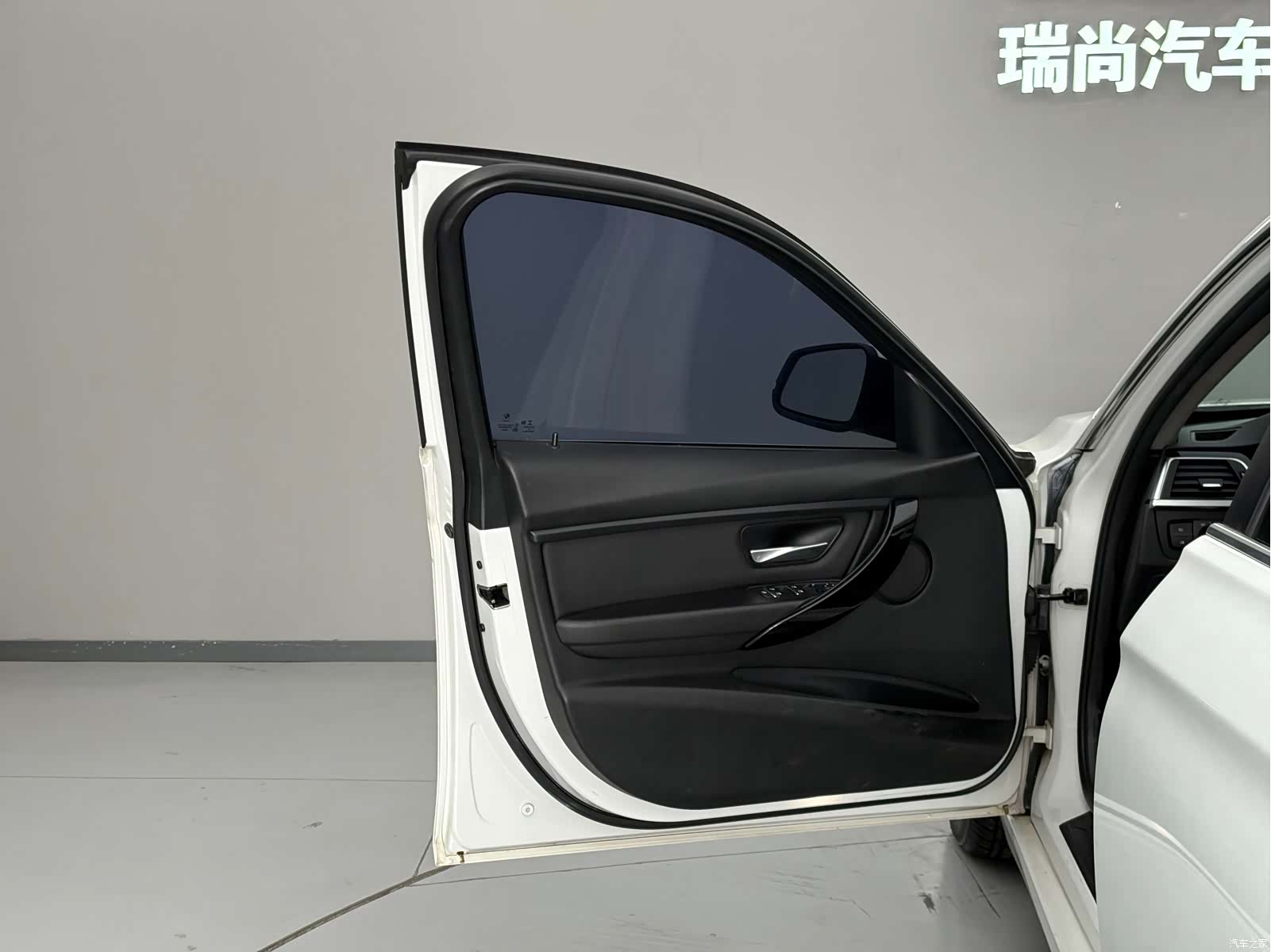 BMW 3 Series, 2017 7