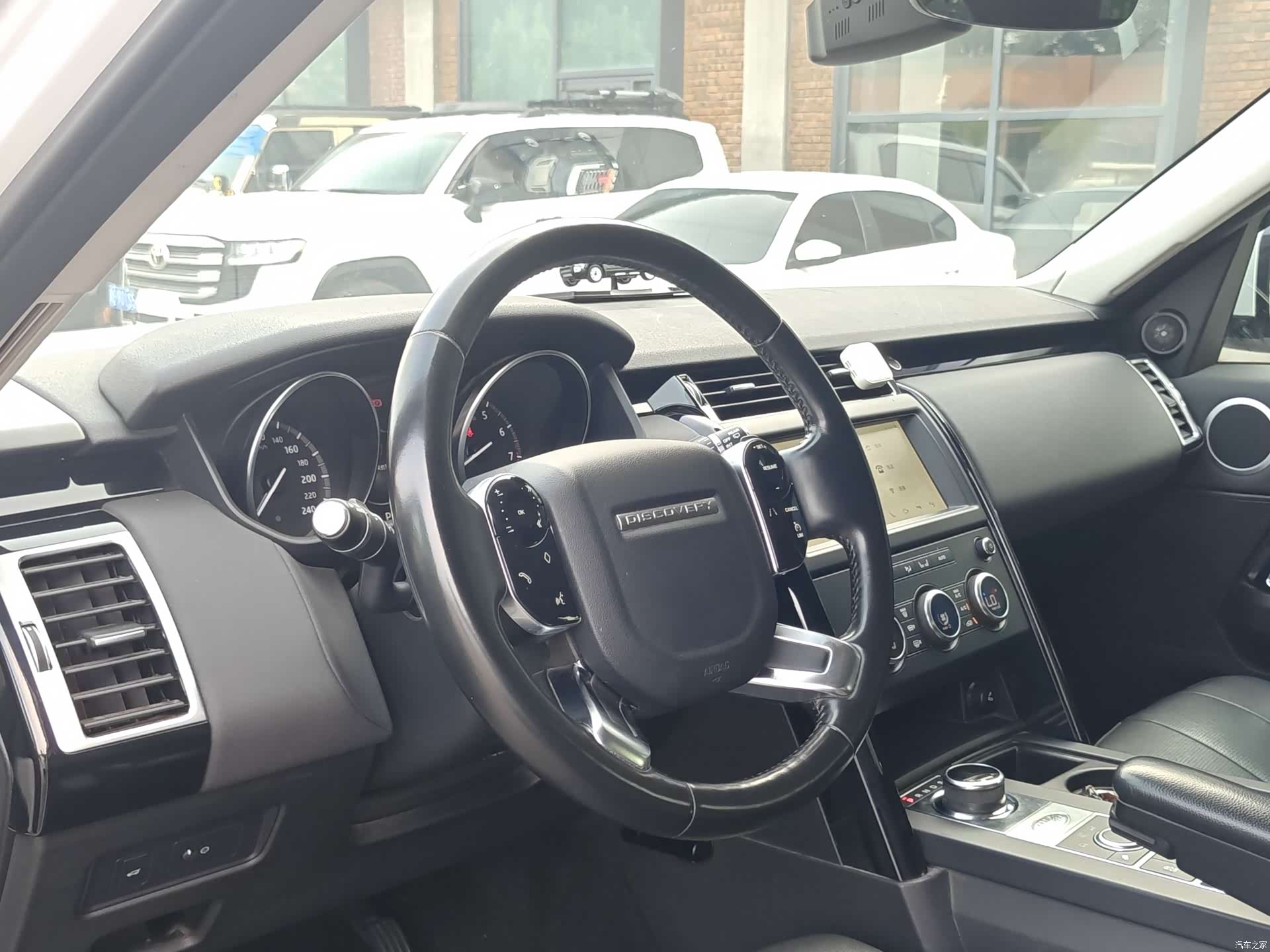 Land Rover Discovery, 2019 17