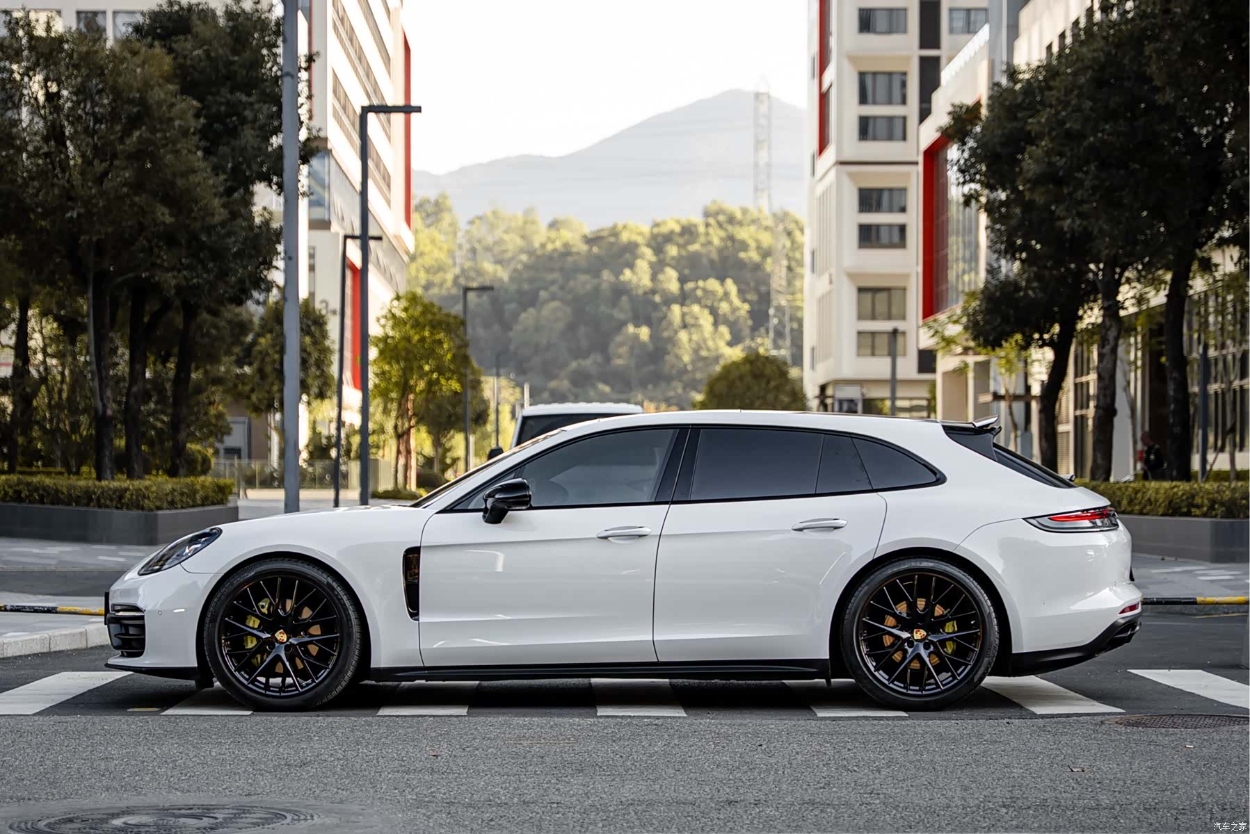 Porsche Panamera, 2022 6
