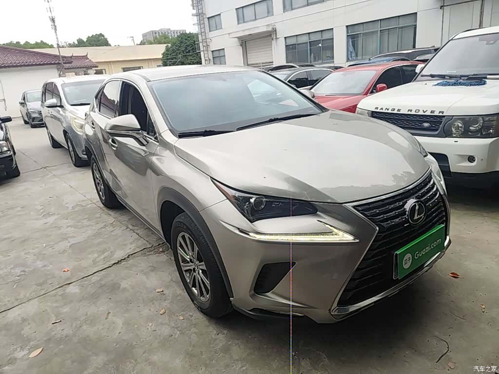 Lexus NX, 2021 4