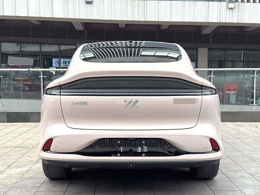 IM Motors LS6, 2024 8