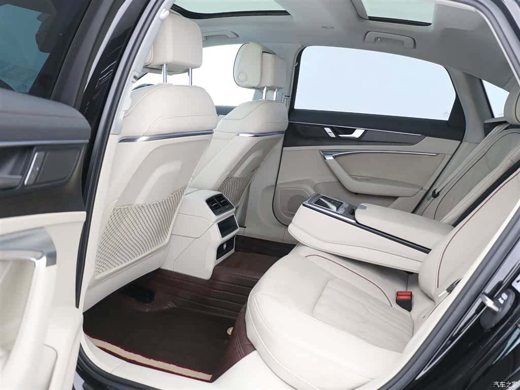 Audi A6L, 2020 все фото