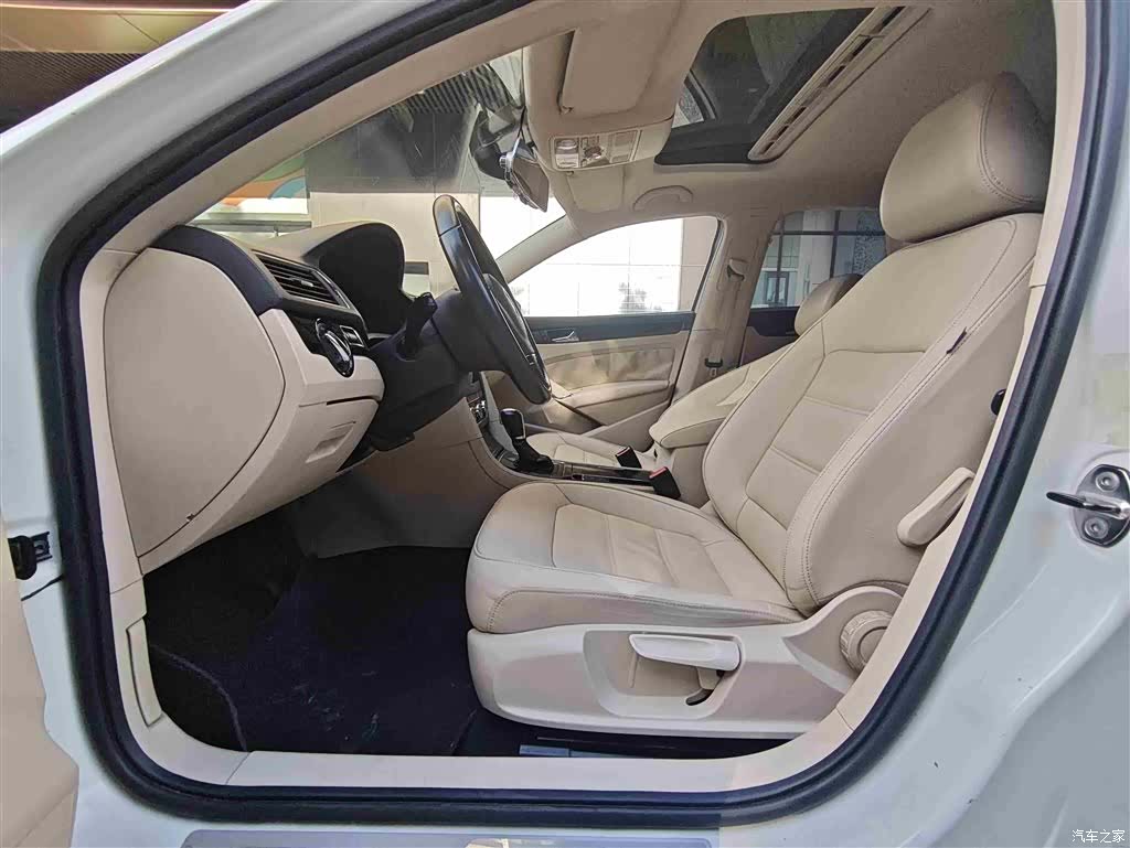 Volkswagen Passat, 2012 6