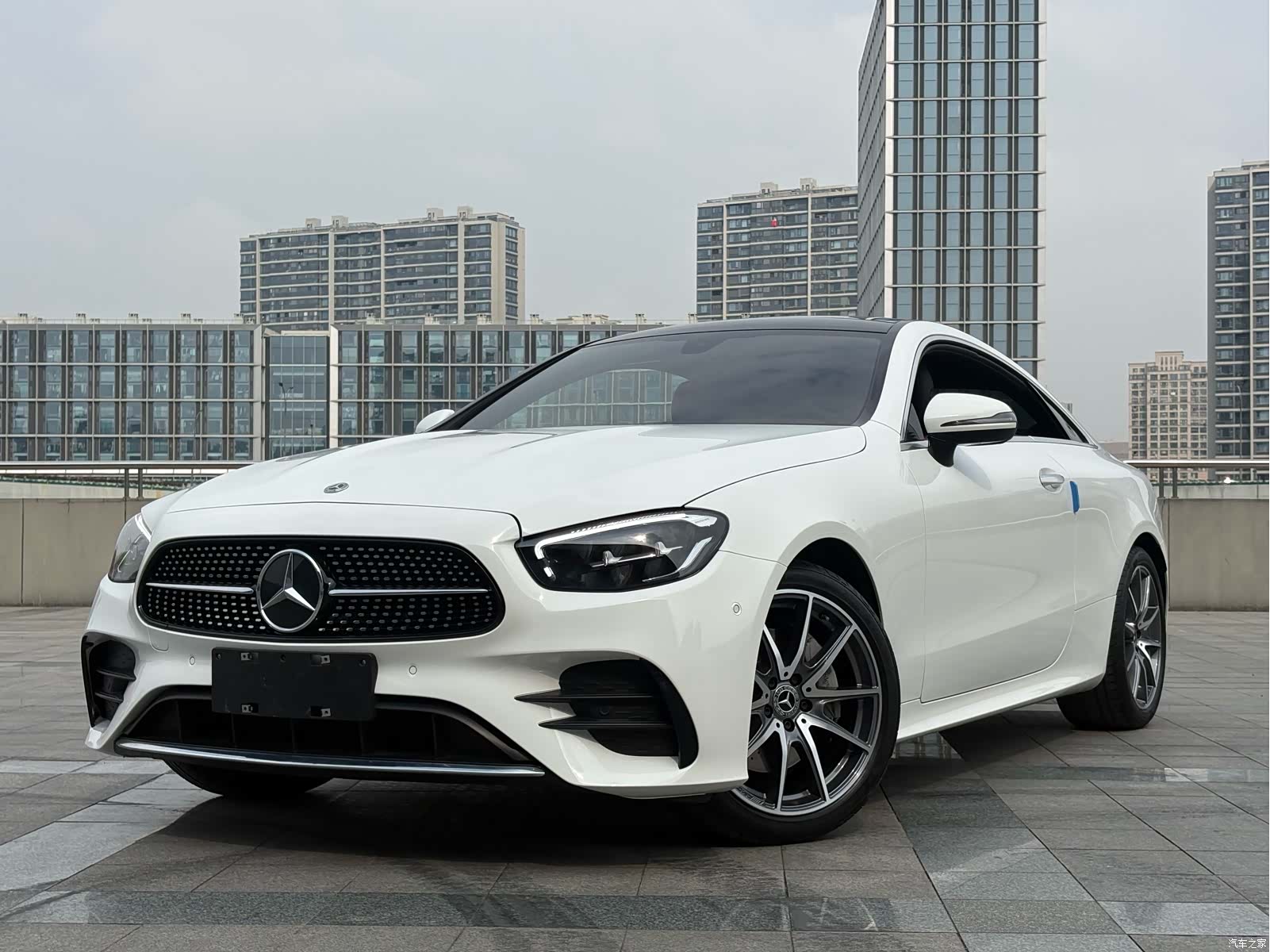Mercedes-Benz E-Class, 2023 2