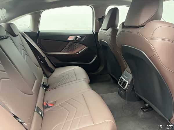 BMW 2 Series, 2025 6