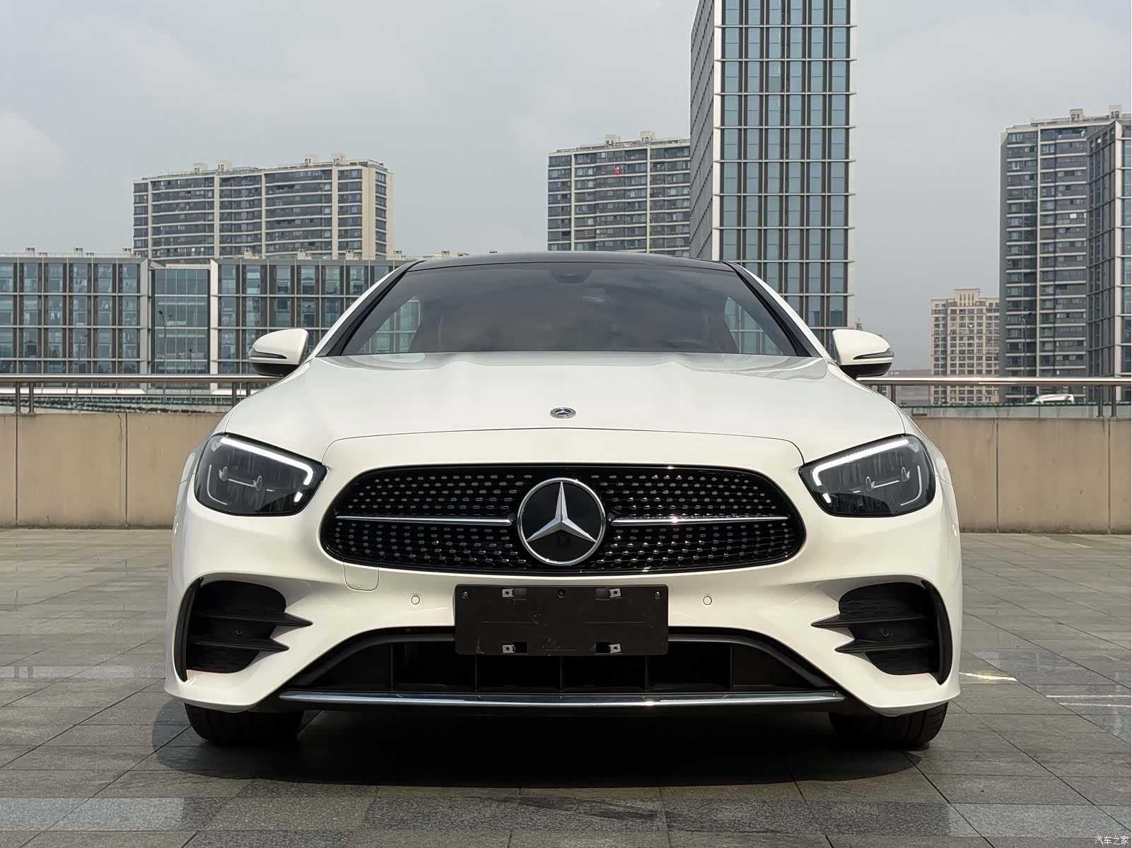 Mercedes-Benz E-Class, 2023 1