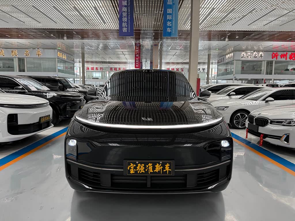 Li Auto L8