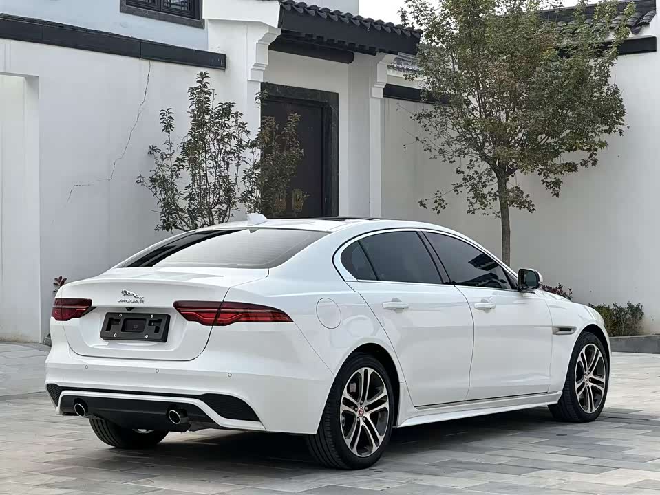 Jaguar XEL