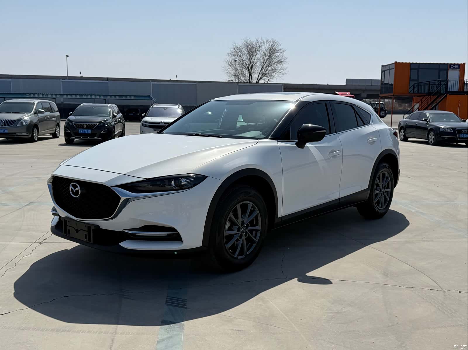 Mazda CX-4, 2023 1