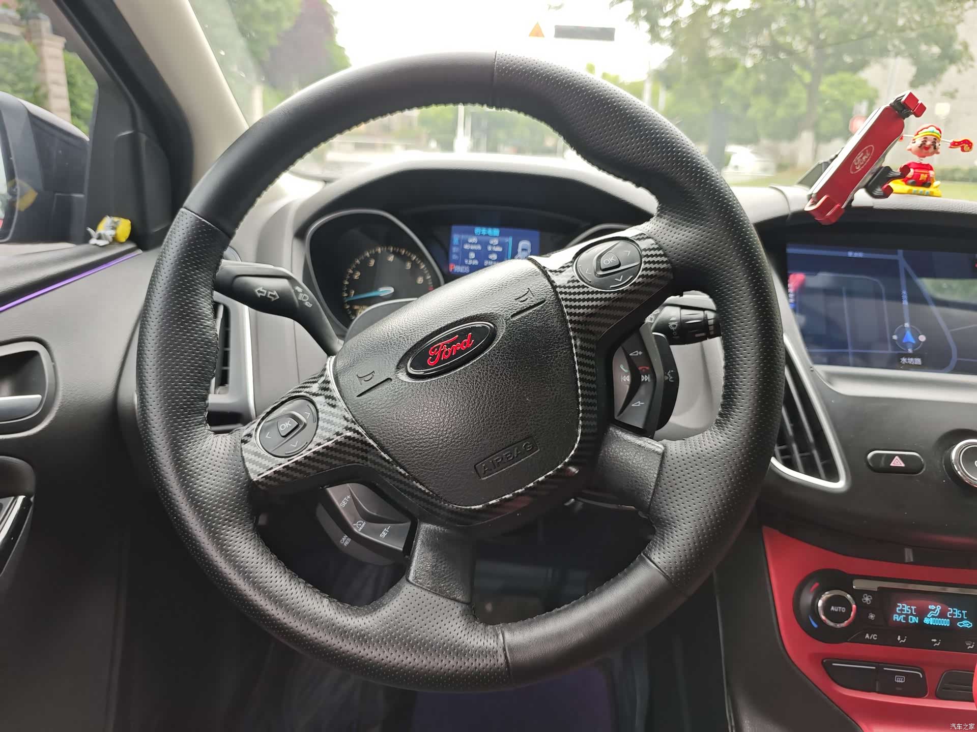 Ford Focus, 2013 10