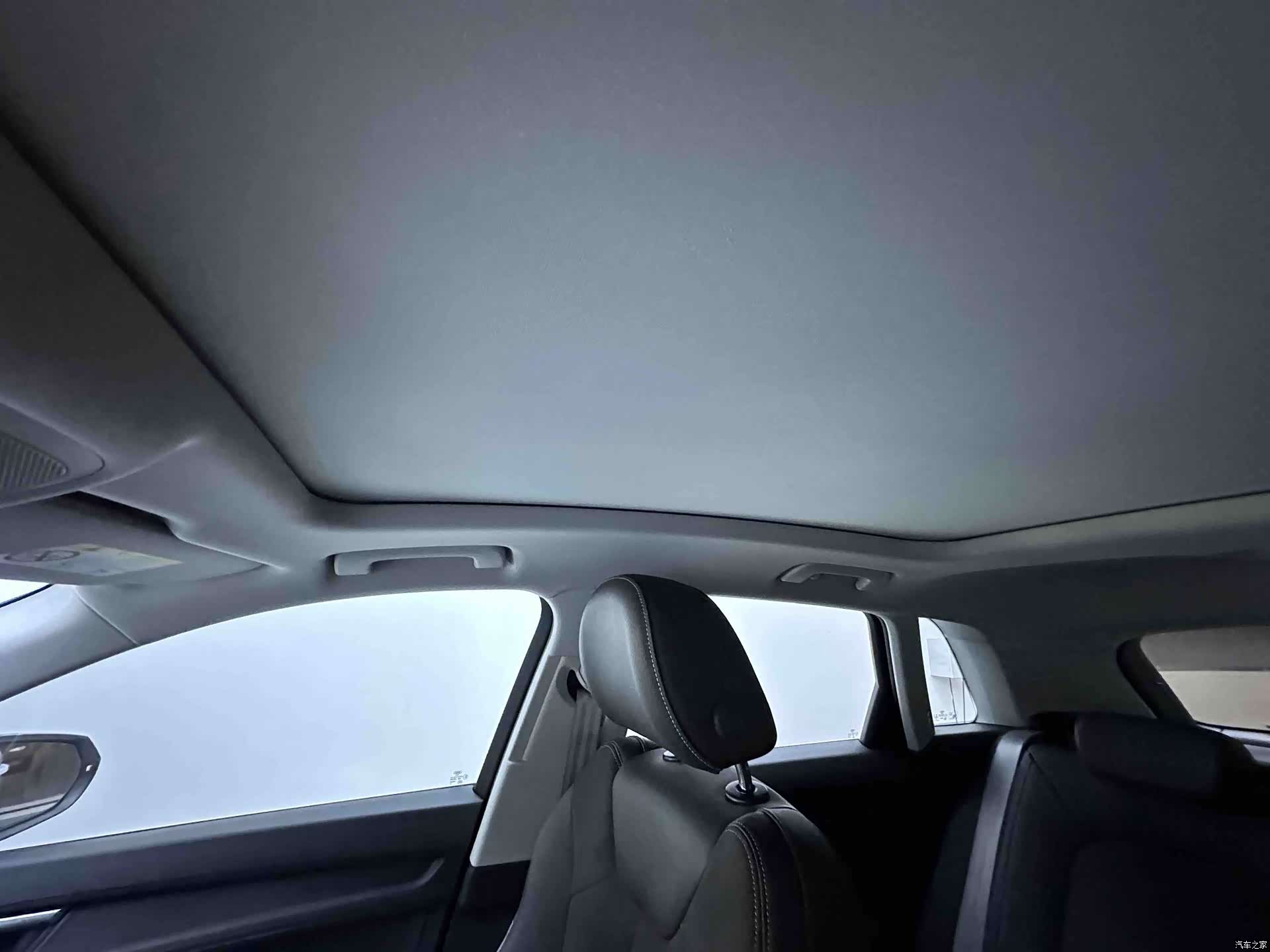Audi Q3, 2023 16
