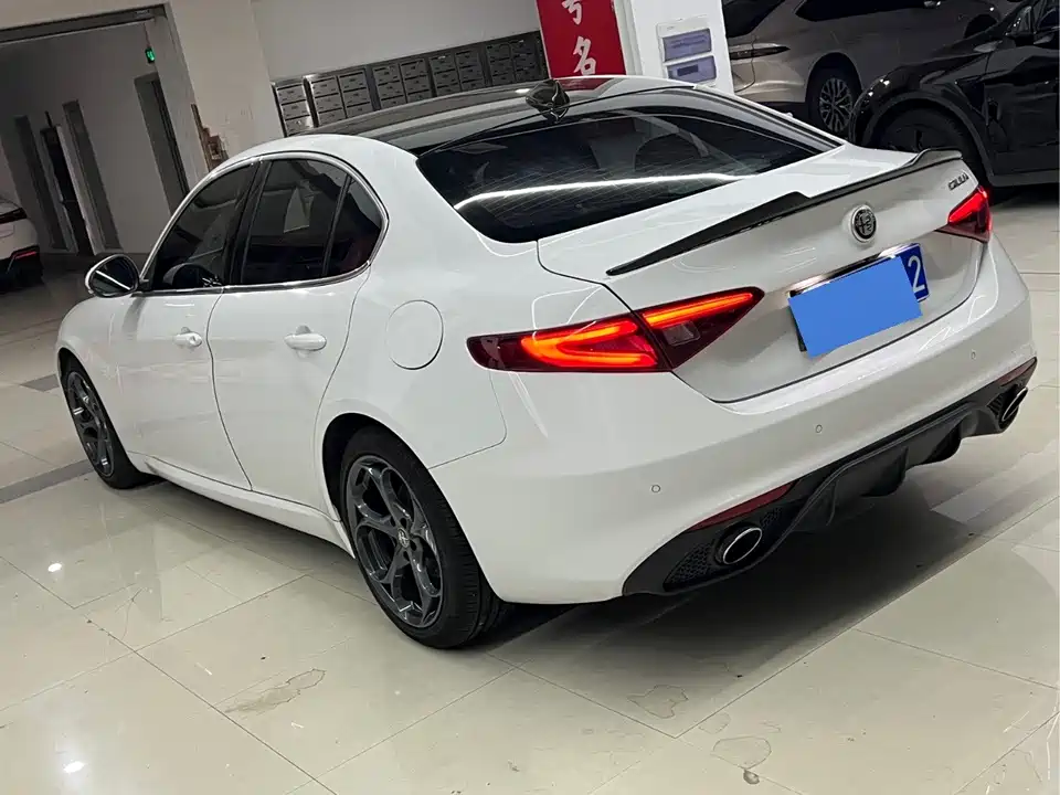 Alfa Romeo Giulia