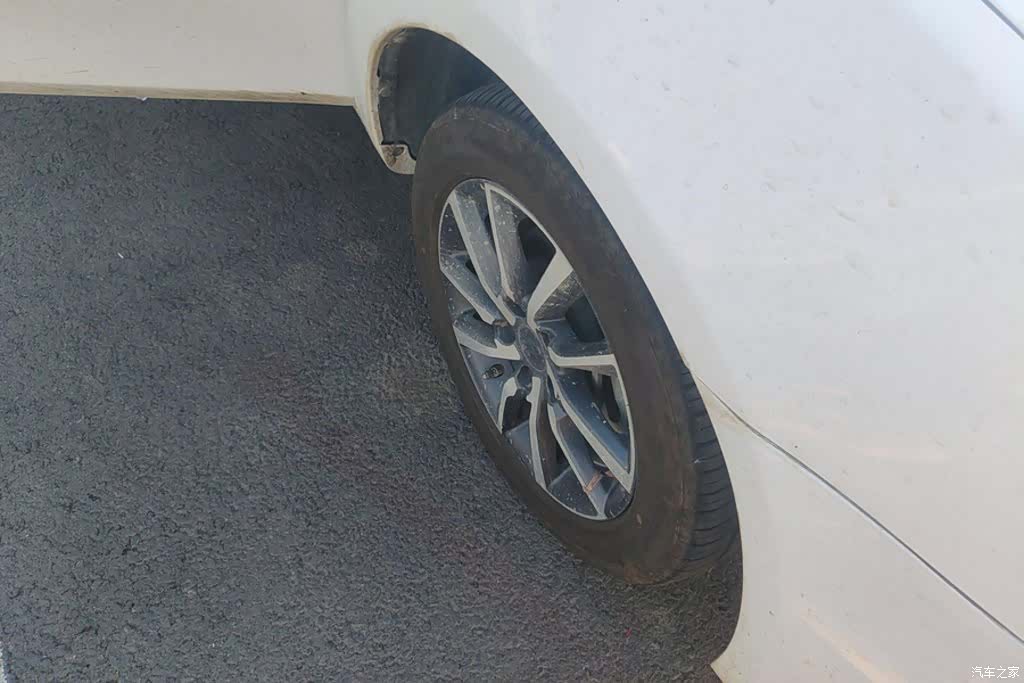 Geely Emgrand, 2019 6