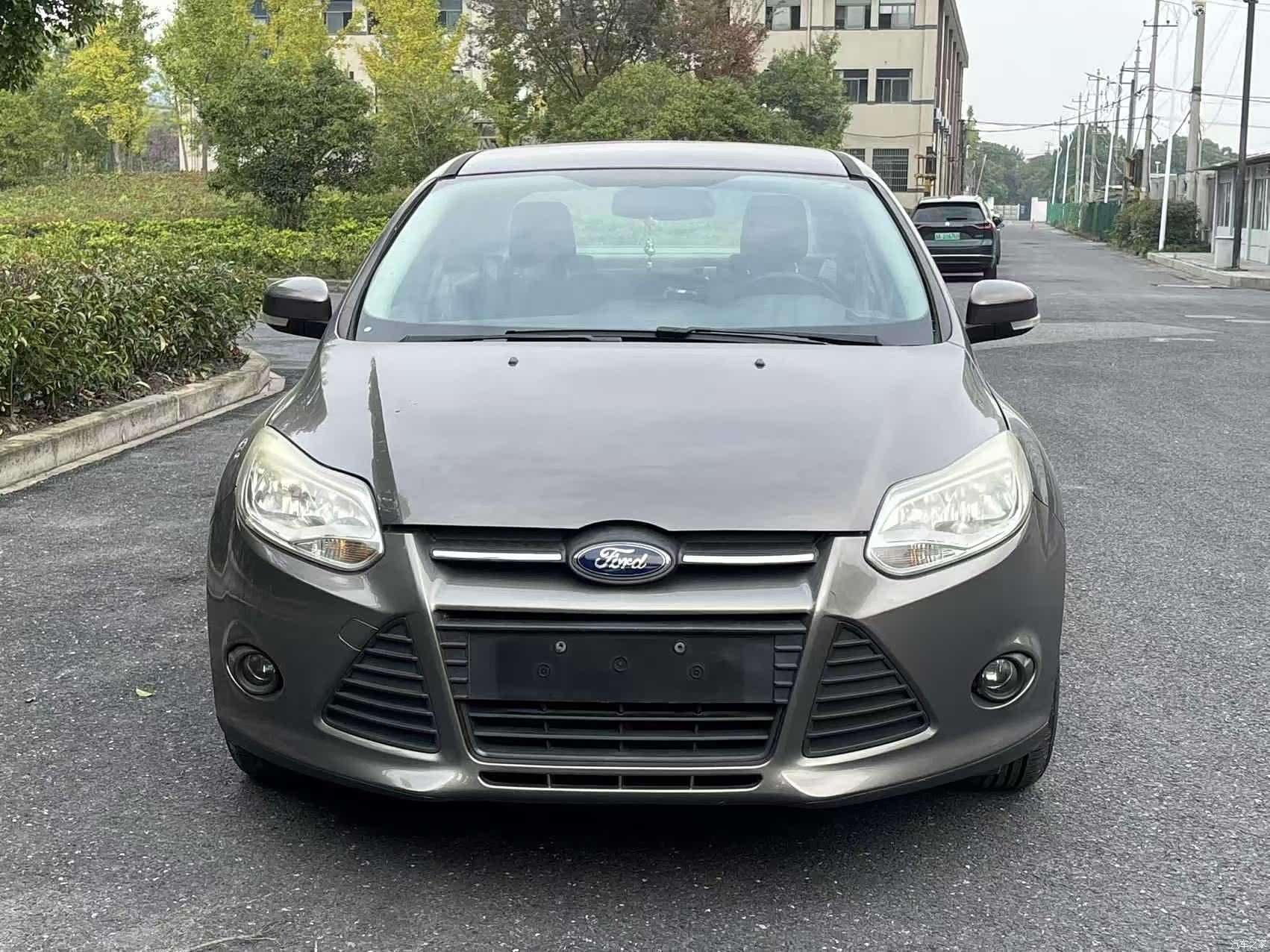 Ford Focus, 2014 4