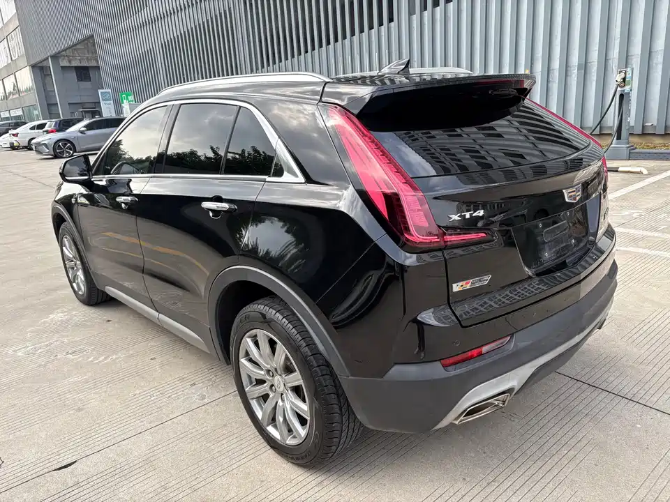 Cadillac XT4