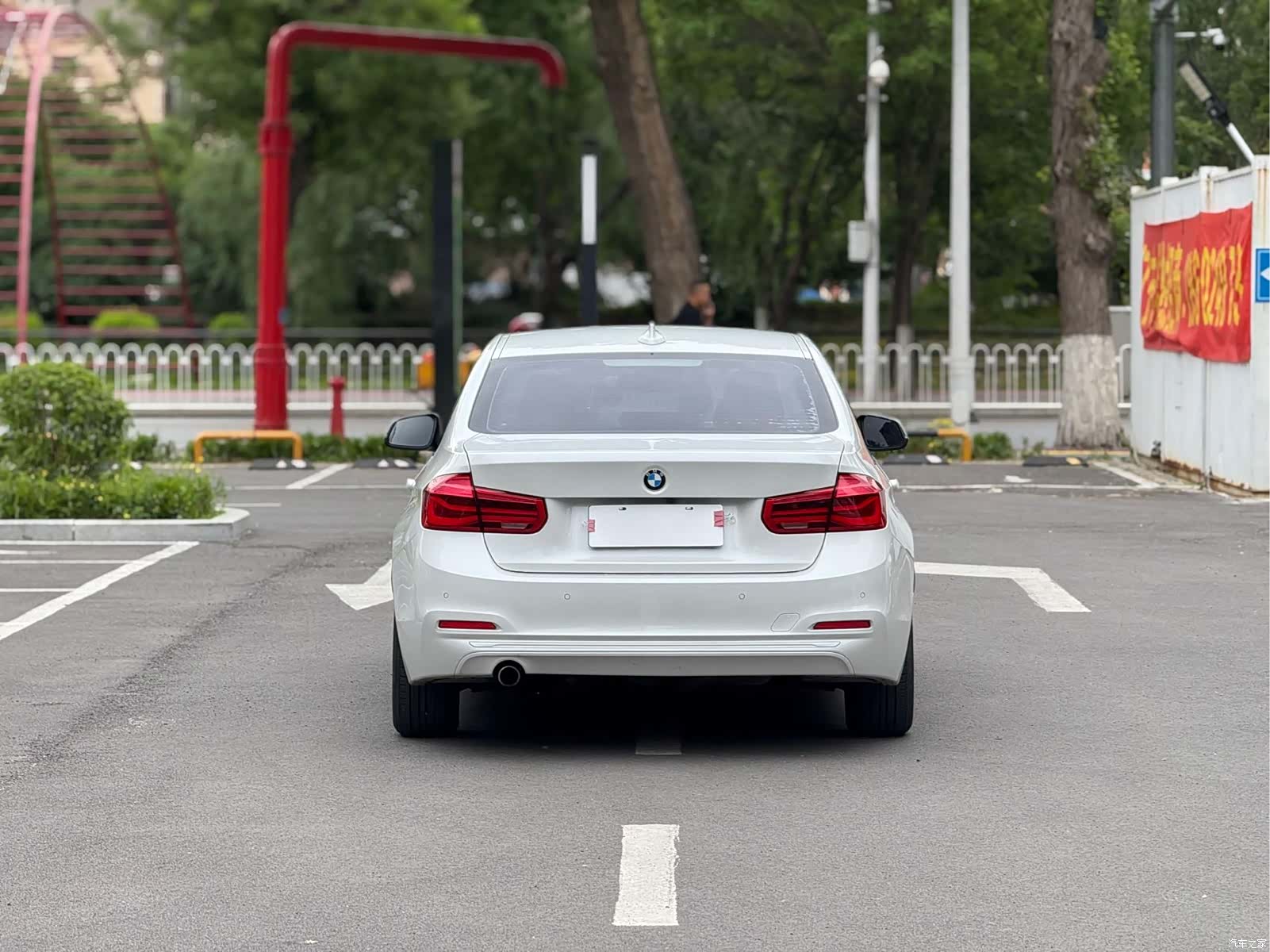BMW 3 Series, 2016 16
