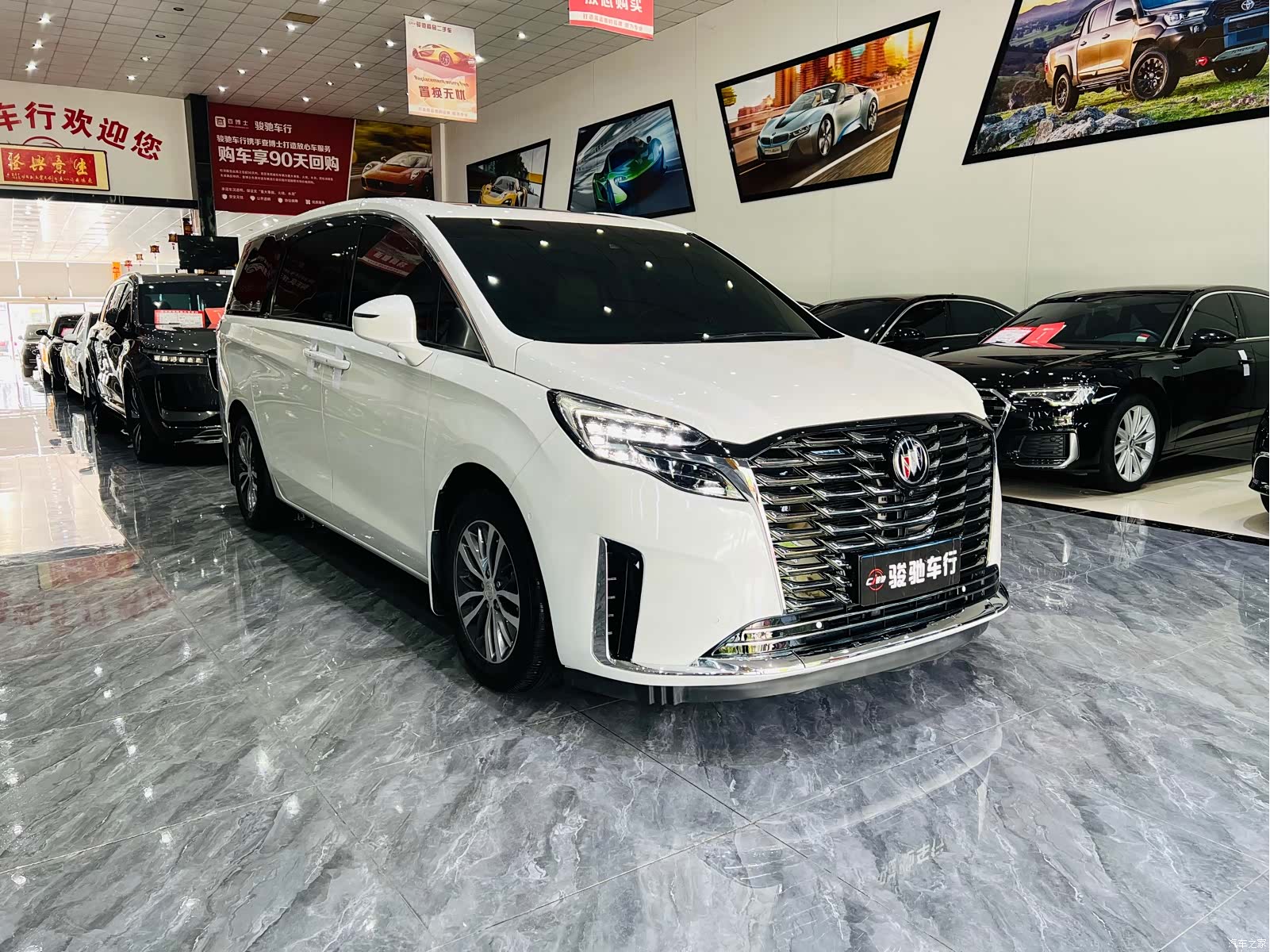 Buick GL8, 2021 3
