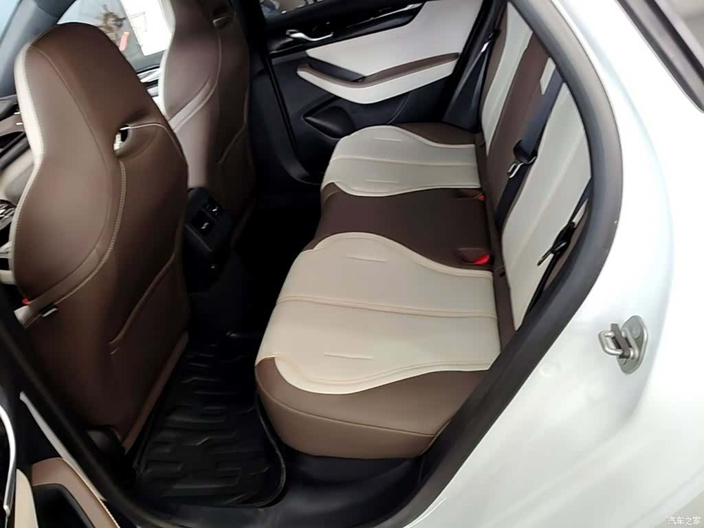 BYD Qin, 2023 17