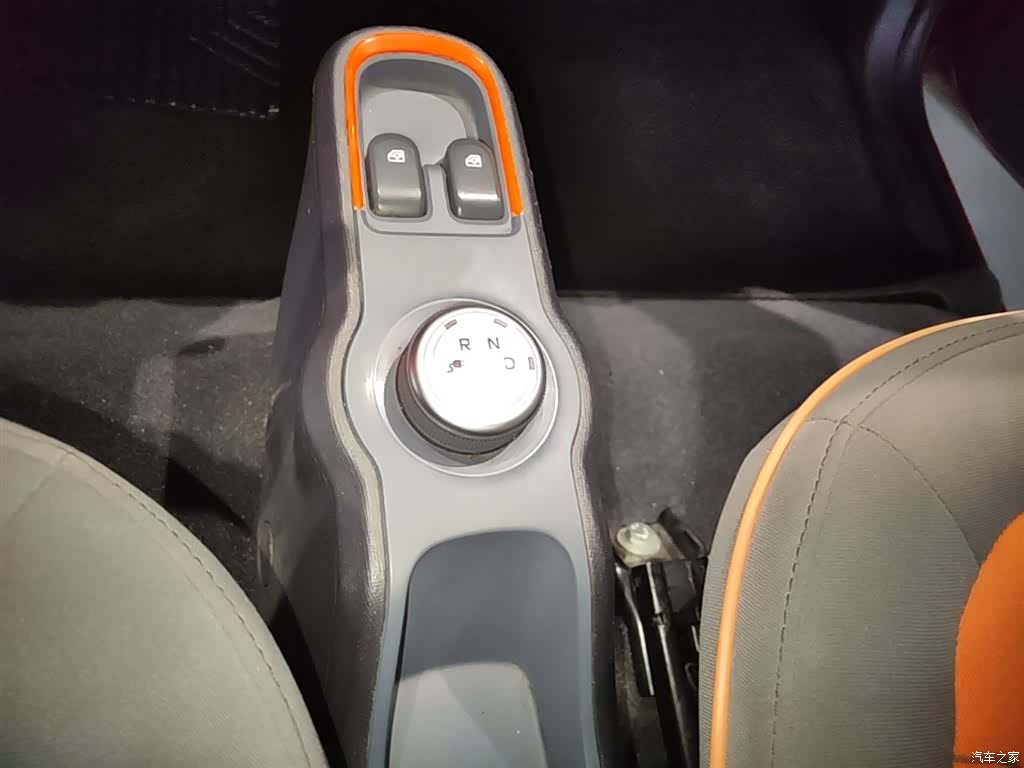 Wuling E100, 2020 14