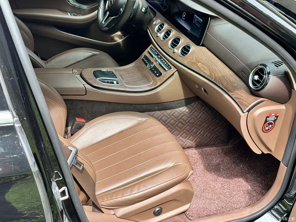 Mercedes-Benz E-Class, 2019 13