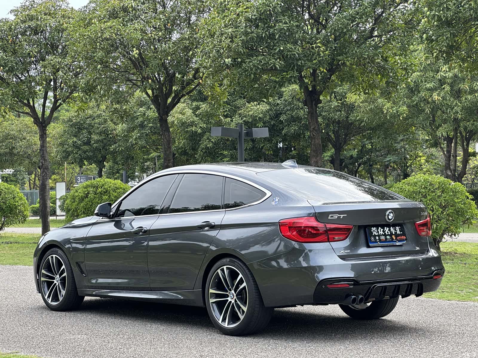 BMW 3 Series, 2018 9