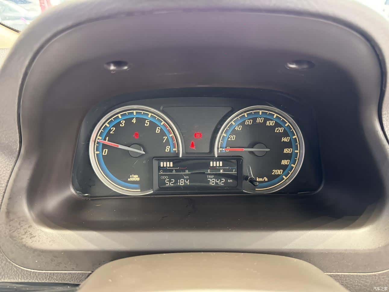 Wuling 730, 2014 23